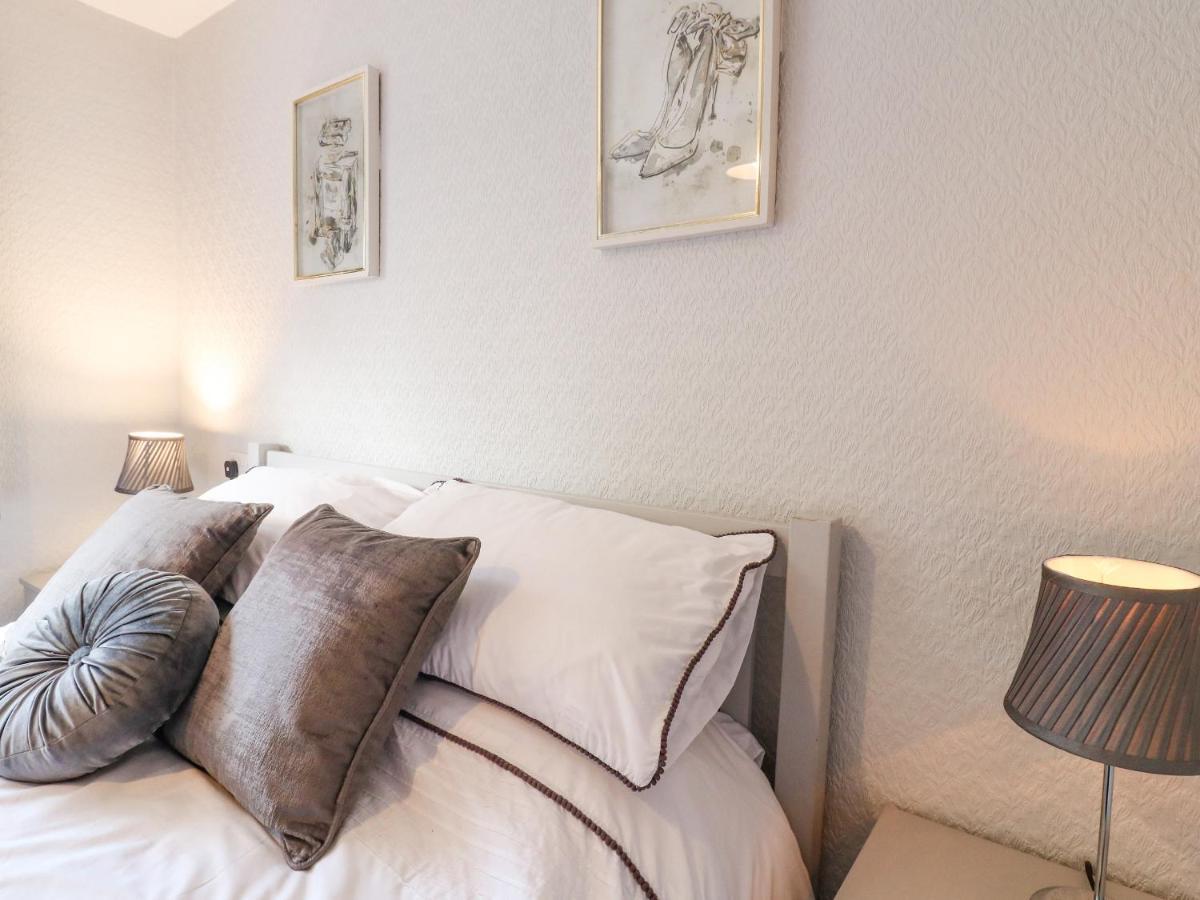 George'S Place Froghall Екстер'єр фото